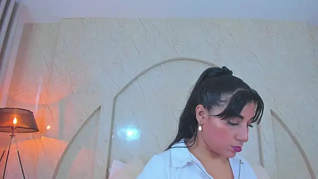 Antonella Russo1 online show from December 2025 12:45:01 PM