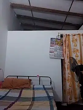 Kavee Girl0 online show from October 2025 01:01:02 PM