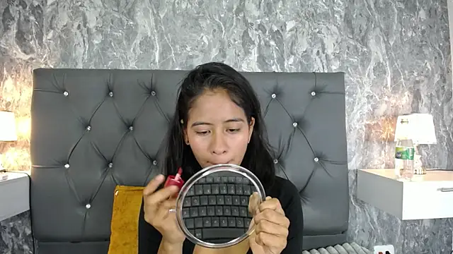 EuphoriaSavage online show from November 2025 01:10:01 PM