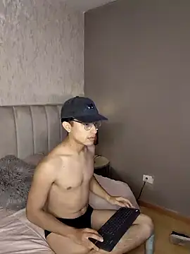 Aaron Eze online show from January 2026 09:20:02 PM