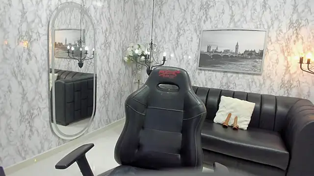 AlexandraMilff online show from November 2025 11:25:02 PM