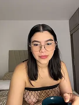 Snapshot of Julietalcl chatting on April 2026 09:37:01 AM Julietalcl online show from April 2026 09:37:01 AM