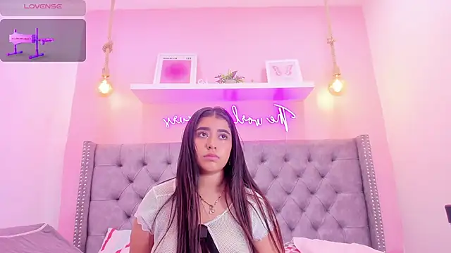 Sophiia 77 online show from October 2025 10:25:02 PM