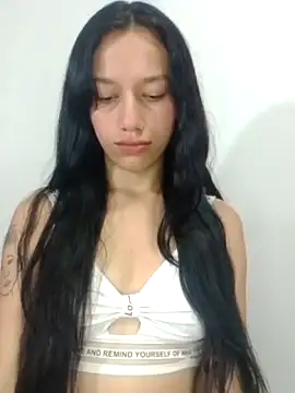 AdelaidaManson18 online show from December 2025 04:18:02 AM