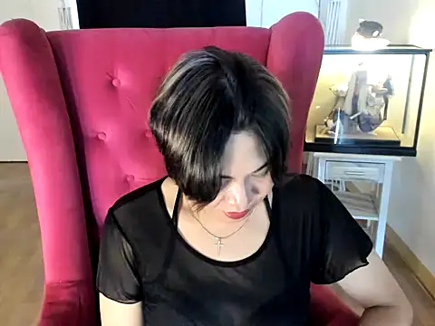 Snapshot of GoldenTs69 chatting on October 2025 05:19:02 AM GoldenTs69 online show from October 2025 05:19:02 AM