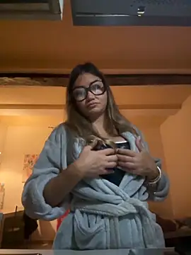 gabriellacali online show from October 2025 10:48:01 AM