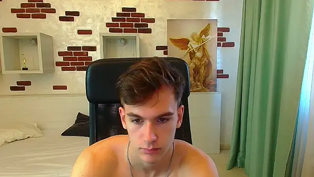 Snapshot of BradyFlint chatting on November 2025 09:00:02 AM BradyFlint online show from November 2025 09:00:02 AM