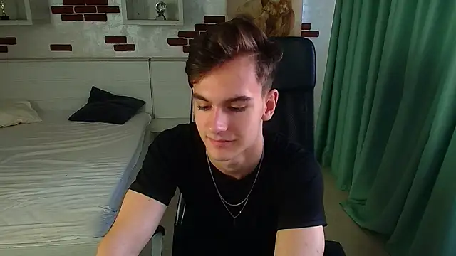 Snapshot of BradyFlint chatting on November 2025 07:42:02 AM BradyFlint online show from November 2025 07:42:02 AM