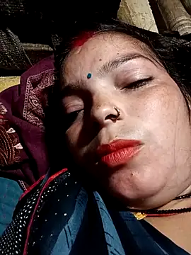 Snapshot of M-MAYA chatting on November 2025 04:39:01 PM M-MAYA online show from November 2025 04:39:01 PM