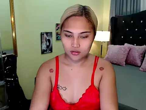 Snapshot of Sammyloove chatting on May 2026 01:08:01 PM Sammyloove online show from May 2026 01:08:01 PM