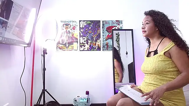 Snapshot of Liora_Rayne chatting on October 2025 01:56:02 PM Liora Rayne online show from October 2025 01:56:02 PM