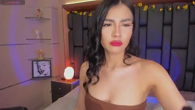 TanyaBello online show from November 2025 01:14:02 PM