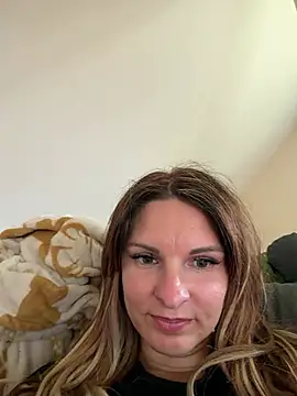 Snapshot of kinkysarahx chatting on May 2026 01:29:02 PM kinkysarahx online show from May 2026 01:29:02 PM