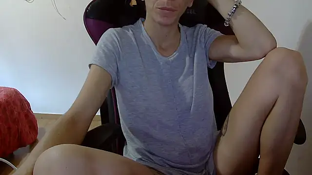 vampirosaxh online show from October 2025 11:00:01 AM