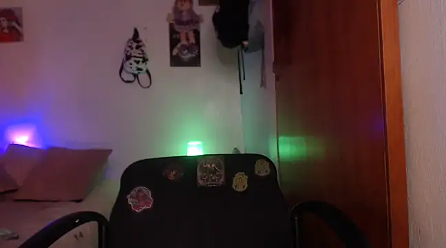 Snapshot of Violetafetish-dirty chatting on December 2024 03:33:02 AM Violetafetish-dirty online show from December 2024 03:33:02 AM