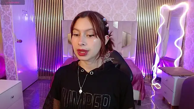 KATANA TAY online show from October 2025 12:09:01 PM