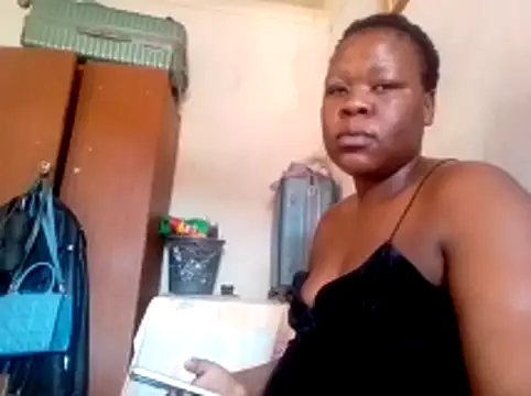 Roronae online show from February 2026 07:49:01 AM