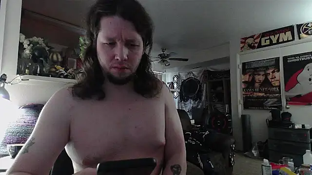 biggerisbetter12 online show from February 2026 03:41:02 PM