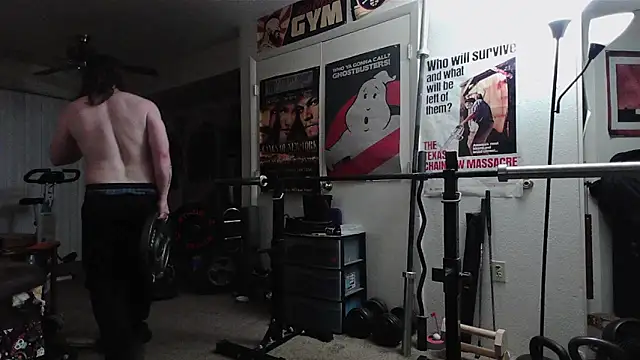 biggerisbetter12 online show from May 2026 11:56:01 PM