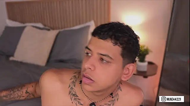 Little Emma 11 online show from February 2026 03:22:01 PM