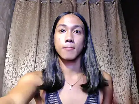 taylaxuxu online show from November 2025 09:25:01 PM