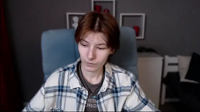 guitarandangell online show from November 2025 11:00:01 AM