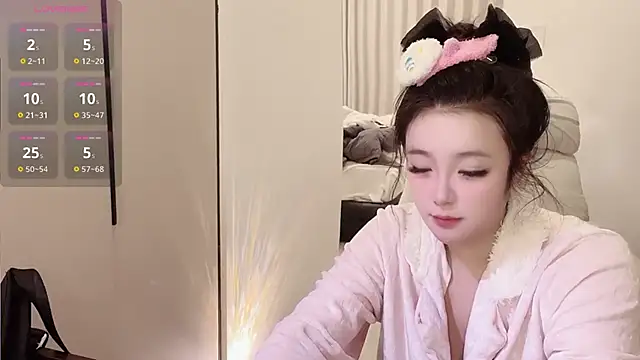 Kinadolly online show from December 2025 01:18:02 PM