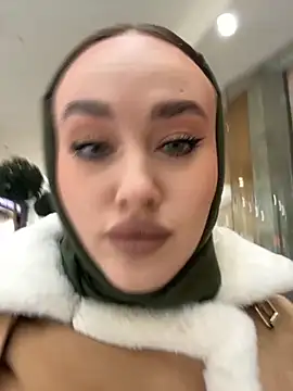 KiraSunshine online show from November 2025 03:49:02 AM