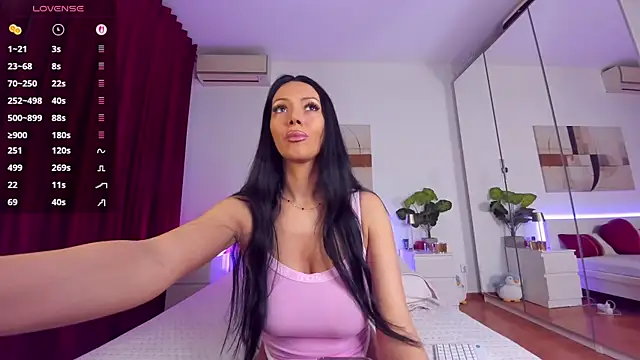 nadeen na online show from December 2025 03:29:02 PM