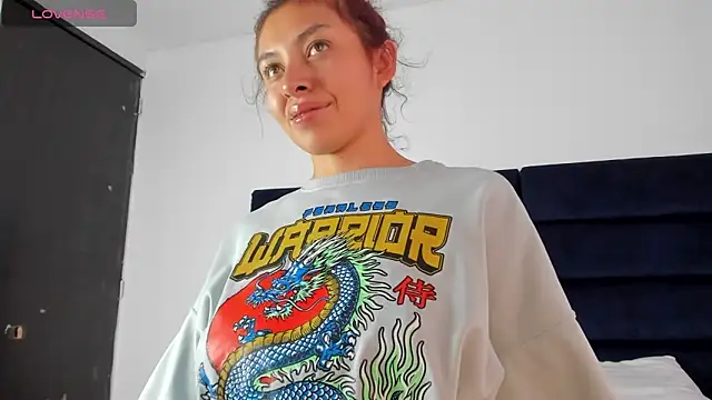 Snapshot of melanie_roux__ chatting on February 2026 12:09:02 PM melanie roux online show from February 2026 12:09:02 PM