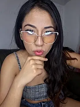 chloebrownn03 online show from November 2025 01:11:01 AM