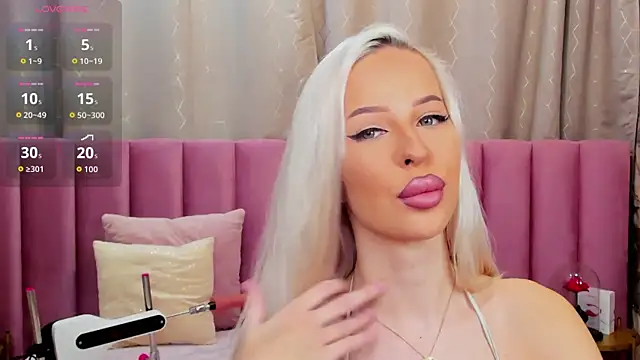 KailaCrystall online show from November 2025 01:26:02 AM