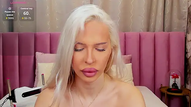 KailaCrystall online show from December 2025 01:48:02 AM