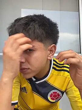 motomotoboy online show from March 2026 10:38:01 PM