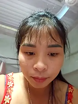 Squirrel-Pear online show from October 2025 11:56:02 PM