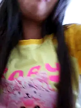 Squirrel-Pear online show from November 2025 08:25:01 AM