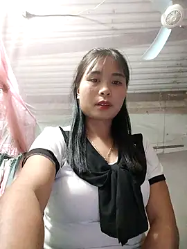 Squirrel-Pear online show from December 2025 10:22:01 AM