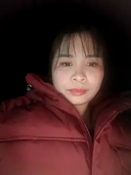 Squirrel-Pear online show from January 2026 02:43:02 PM