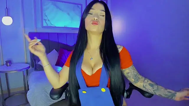 Nahome Kuperth online show from October 2025 04:07:02 AM