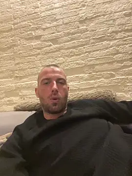 Rotteei1 online show from October 2025 05:24:02 PM