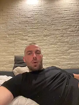 Rotteei1 online show from November 2025 07:27:01 PM