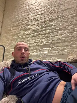 Rotteei1 online show from January 2026 09:09:01 PM