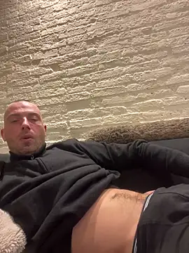 Rotteei1 online show from February 2026 05:16:02 PM