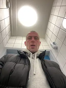 Rotteei1 online show from February 2026 07:21:02 AM