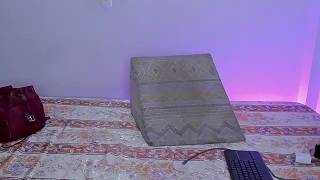 Nikki  uwu online show from February 2026 08:29:02 PM