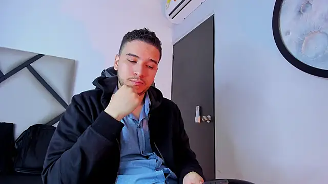 mike 257 online show from October 2025 12:18:02 PM