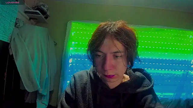 najimi uwu online show from November 2025 08:30:01 PM