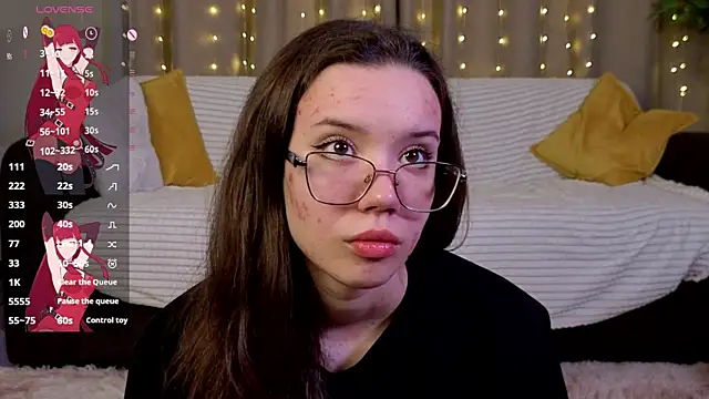 FabiolaCowing online show from December 2025 08:17:01 PM