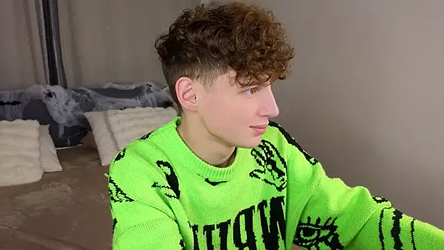 crisp1n online show from November 2025 03:14:02 PM