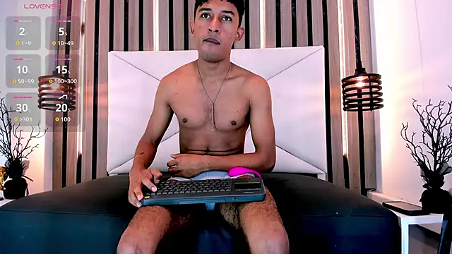 Natzuki 1 online show from February 2026 12:00:01 PM